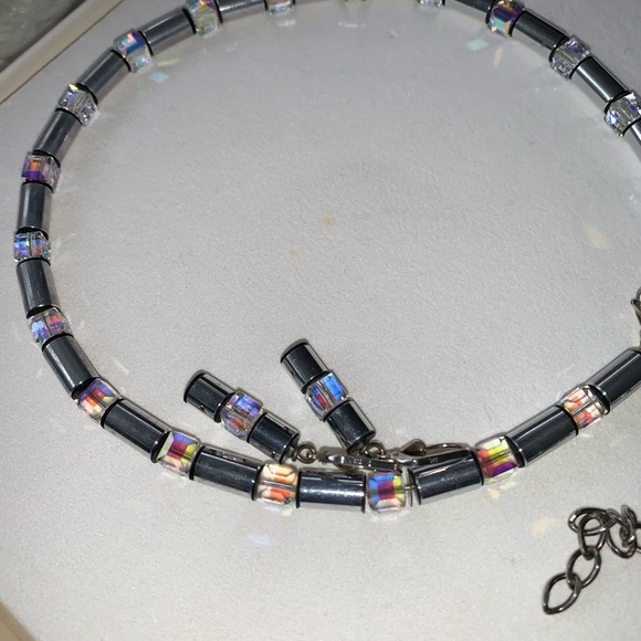 Rossellini Necklace and Earring Set - Picture 10 of 10